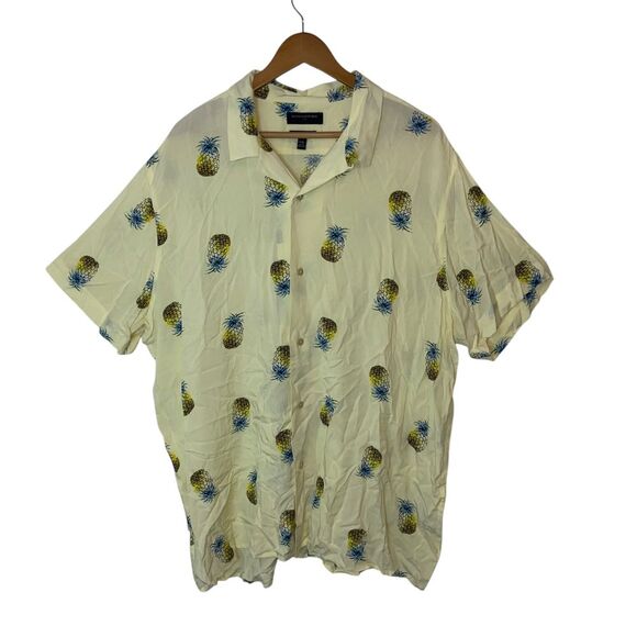 Banana Republic Other - Banana Republic Pineapple Print Hawaiian Short Sleeve Button Up‎ Shirt Size XXL